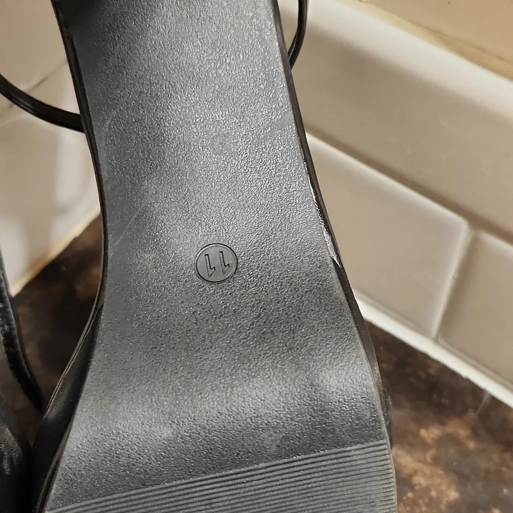 Rampage strappy heels - Picture 6 of 9